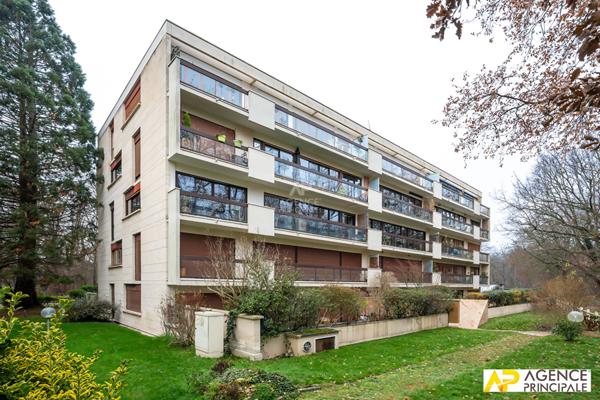 Appartement Maisons Laffitte 4 pièce(s) 82 m2 - Ascenseur - 2 chambres 480 000 € ** - Référence 13171