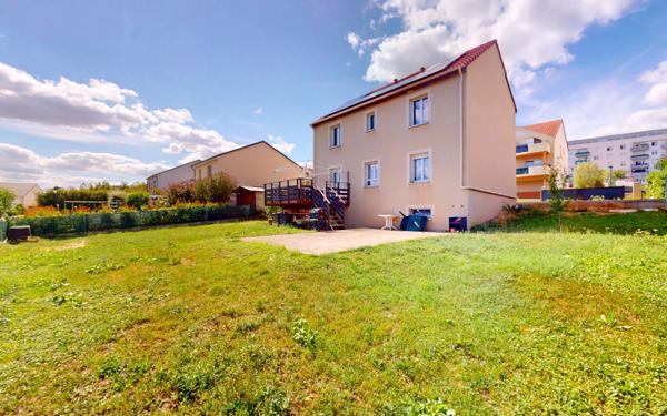 Maison à vendre    5 pièces •  Marange-Silvange