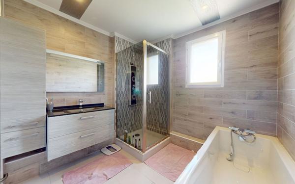 Maison à vendre    5 pièces •  Marange-Silvange