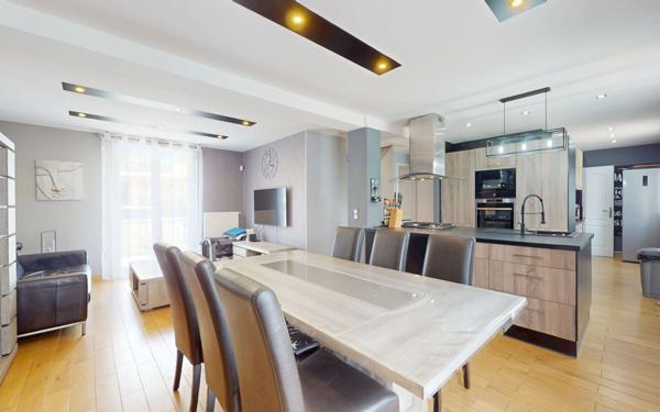 Maison à vendre    5 pièces •  Marange-Silvange