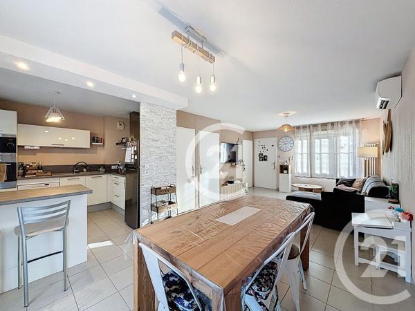 Maison à vendre  4 pièces - 82,82 m2 ST MARTIN DE CRAU - 13