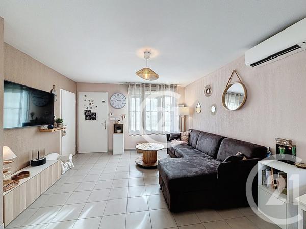 Maison à vendre  4 pièces - 82,82 m2 ST MARTIN DE CRAU - 13