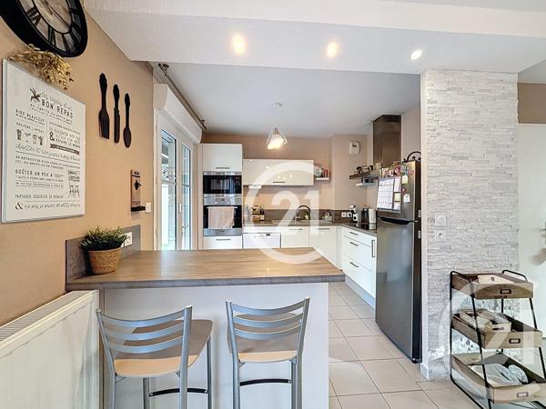 Maison à vendre  4 pièces - 82,82 m2 ST MARTIN DE CRAU - 13