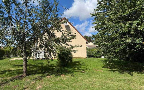 Maison à vendre    5 pièces •  Nogent-le-Rotrou