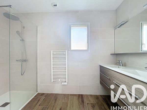 Maison à vendre 8 pièces 168,9 m² Nazelles-Négron