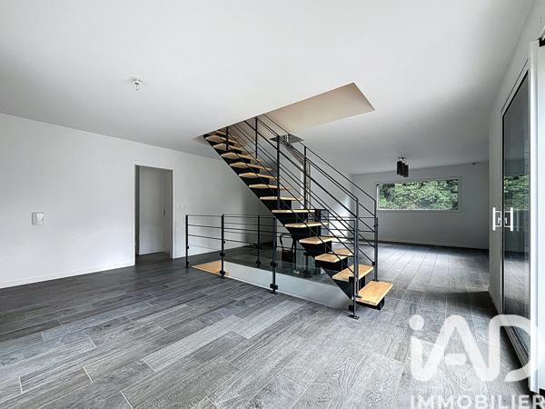 Maison à vendre 8 pièces 168,9 m² Nazelles-Négron
