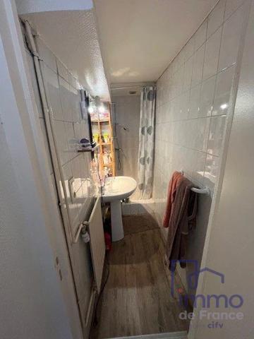 Immeuble à vendre à Saint-Étienne (42000)
