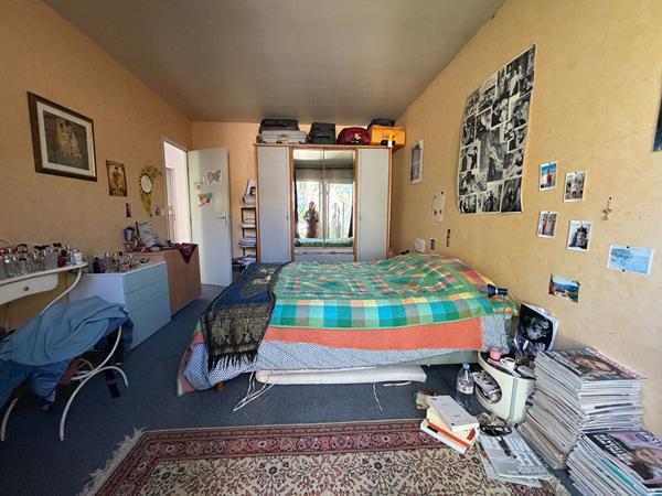 Maison familiale avec double salon, 4 chambres, patio, jardin