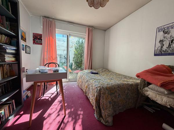 Maison familiale avec double salon, 4 chambres, patio, jardin