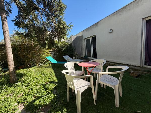 Maison familiale avec double salon, 4 chambres, patio, jardin