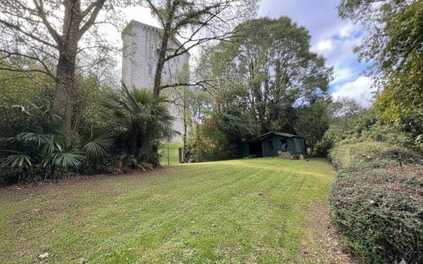 Maison à vendre    5 pièces •  Orthez