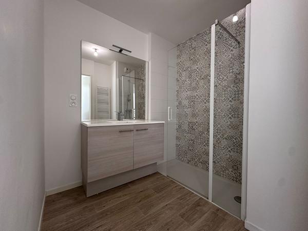 Appartement à vendre à Saint-Avé bourg 65,80m² - Ascenseur - Deux parkings