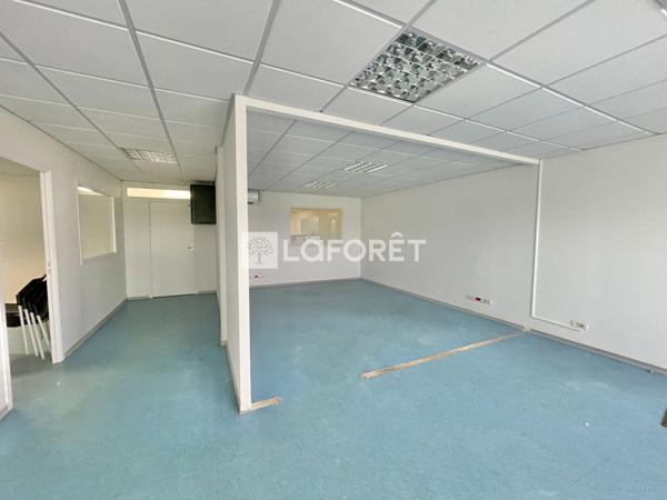Location bureau Fort-de-France - 183 m² - 4 209 €/mois