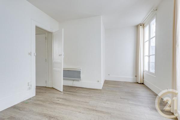 Appartement F2 à vendre  2 pièces - 23,40 m2 PARIS - 75017