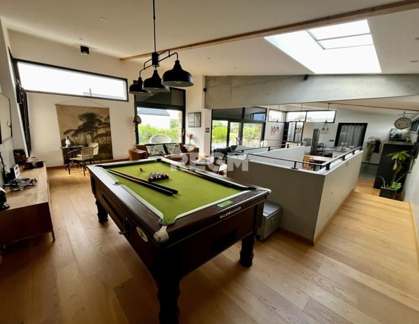 Saint-Malo (35400) Maison contemporaine, 245 m² habitables, Saint-Malo Rothéneuf