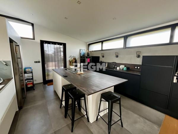 Saint-Malo (35400) Maison contemporaine, 245 m² habitables, Saint-Malo Rothéneuf