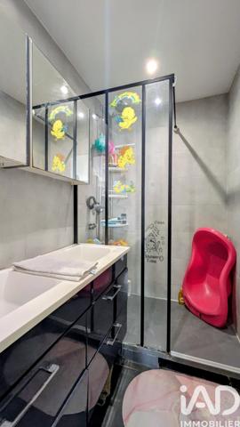 Immeuble à vendre 77 m² Saint-Denis