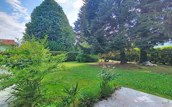 Maison à vendre    6 pièces • 155 m2 Pau