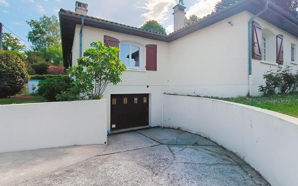 Maison à vendre    6 pièces • 155 m2 Pau