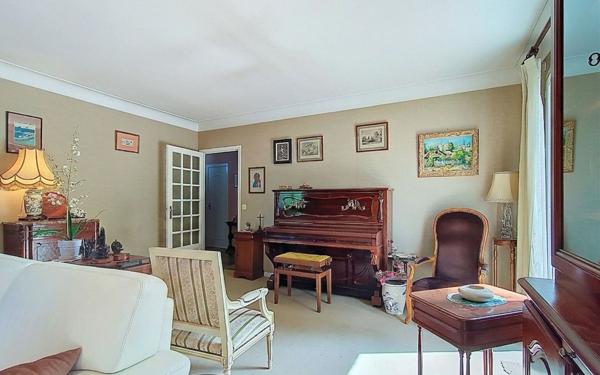 Maison à vendre    6 pièces • 155 m2 Pau
