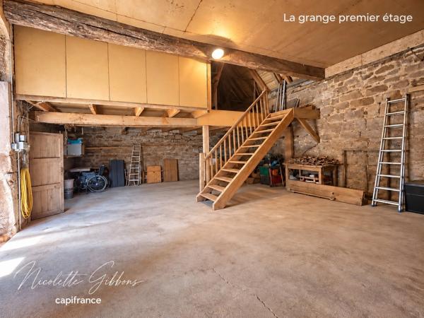 Ensemble de propriété - maison bourgeoise, deuxième logement/bureaux, grange, 1 hectare