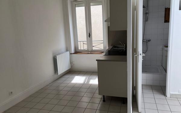 Appartement à vendre    2 pièces • 33,40 m2 Saint-Symphorien-d'Ozon