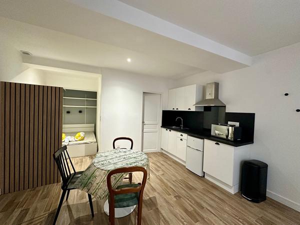 STUDIO MEUBLE EN CENTRE-VILLE DE CARCASSONNE