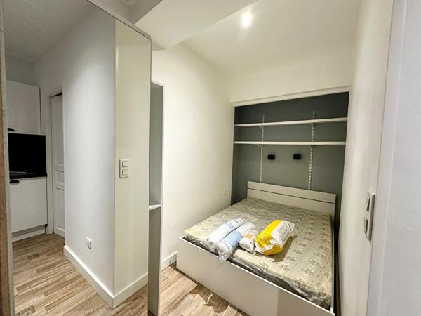 STUDIO MEUBLE EN CENTRE-VILLE DE CARCASSONNE
