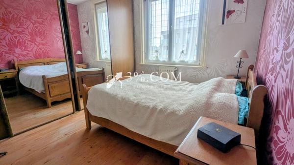 Maison 5 pièce(s) 4 chambre(s) 111 m²