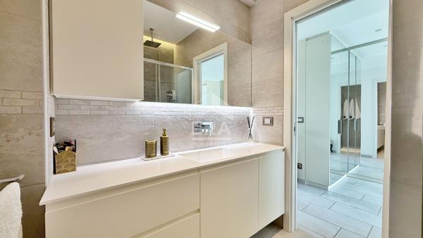 NICE 2 pièces 53 m2 Vue mer