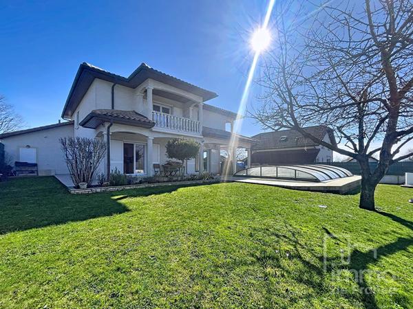 Villa Ornex 5 pièce(s) 207 m2