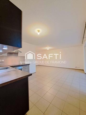 Situé à Mulhouse (68100) bel appartement en rez-de-jardin de 55 m2 dans une résidence de standingde 2014, quartier nouveaux Bassins, calme sans vis-à-vis avec terrasse de 18 m2- vue dégagée sur la nature proche commodités et axes autoroutiers