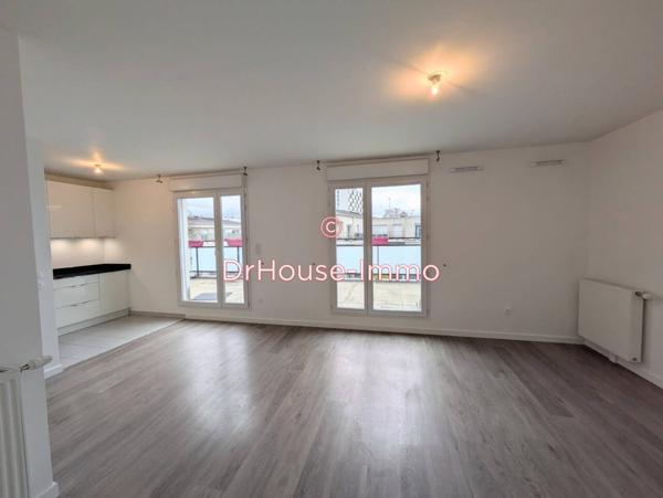 Appartement à louer 4 pièces de 81 m²