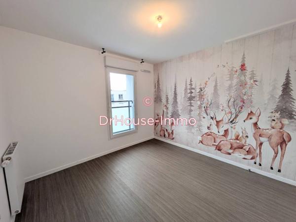 Appartement à louer 4 pièces de 81 m²