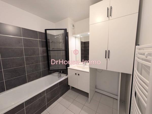 Appartement à louer 4 pièces de 81 m²