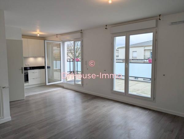 Appartement à louer 4 pièces de 81 m²