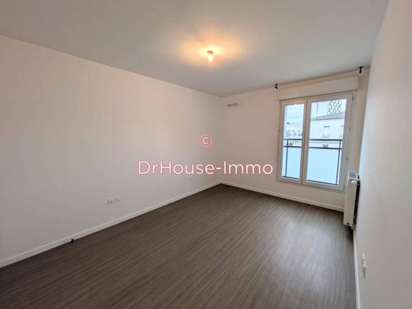 Appartement à louer 4 pièces de 81 m²