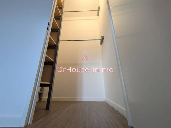 Appartement à louer 4 pièces de 81 m²