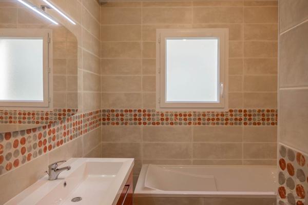 Maison Saint Denis De L Hotel