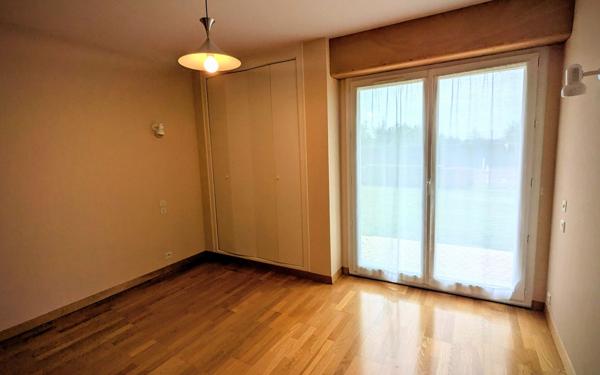 Maison à vendre    6 pièces • 226 m2 Ouzouer-le-Marché