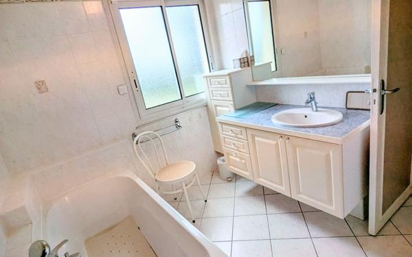 Maison à vendre    6 pièces • 226 m2 Ouzouer-le-Marché