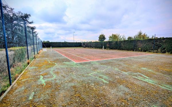 Maison à vendre    6 pièces • 226 m2 Ouzouer-le-Marché