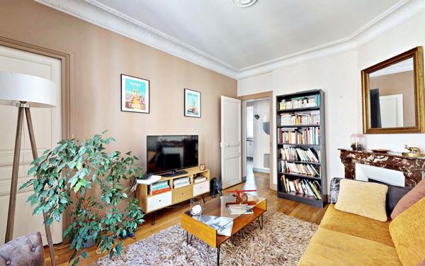 Appartement à vendre    2 pièces • 45,60 m2 Montrouge