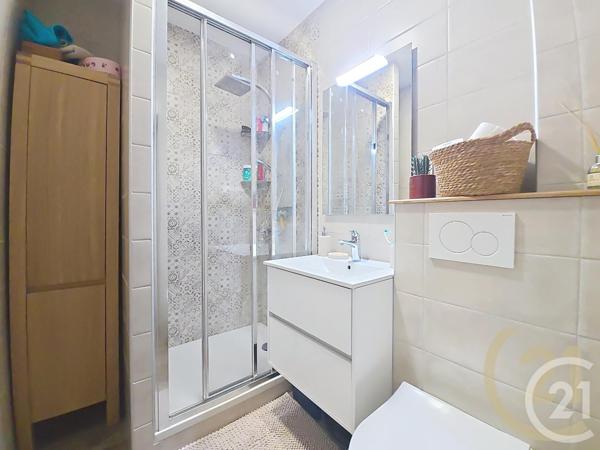 Appartement F2 à vendre  3 pièces - 70,76 m2 LILLEBONNE - 76