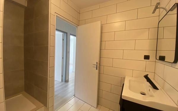 Appartement à vendre    3 pièces • 68,30 m2 Avignon