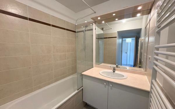 Appartement à vendre    1 pièce • 30,10 m2 Le Crès