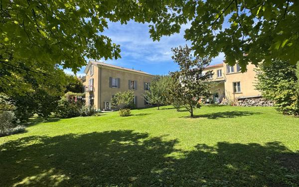 Maison à vendre    6 pièces • 245 m2 La Motte-du-Caire