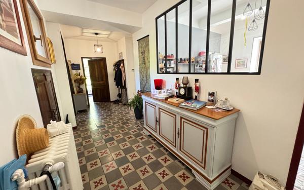 Maison à vendre    6 pièces • 245 m2 La Motte-du-Caire