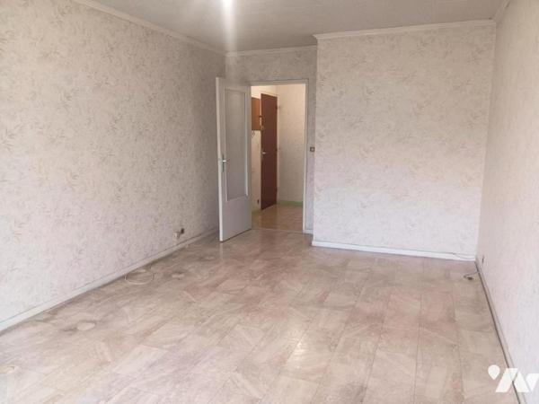 APPARTEMENT F4 AVEC PARKING ET ASCENSEUR CENTRE VILLE