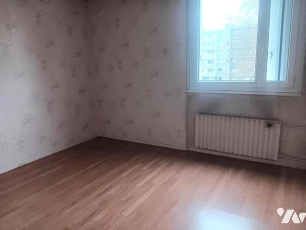 APPARTEMENT F4 AVEC PARKING ET ASCENSEUR CENTRE VILLE